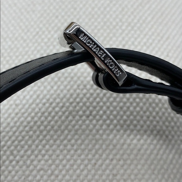 MICHAEL KORS GRAFFITI ABBEY MD BACKPACK LT CRM MUL - Picture 14 of 16